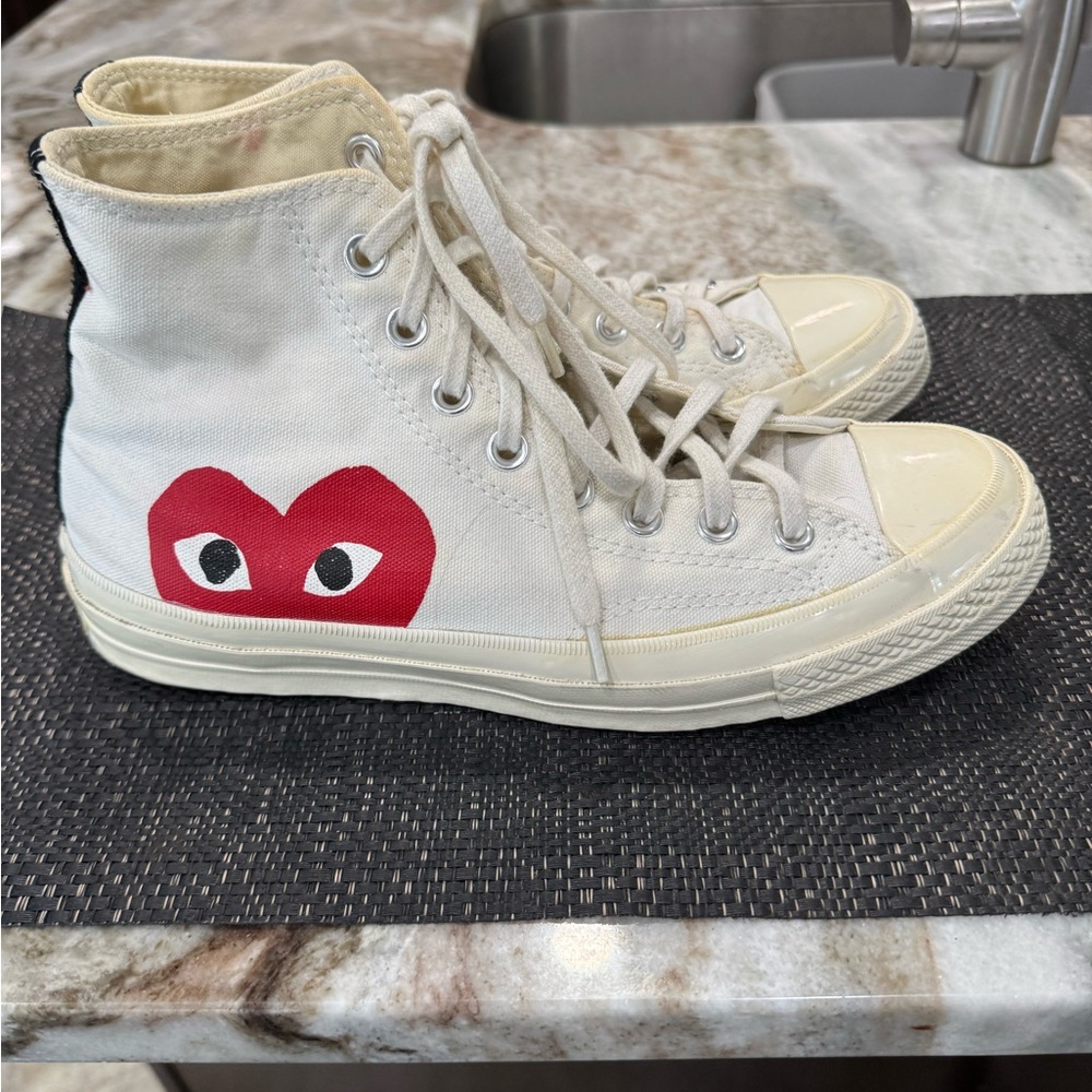 Comme des Garcons PLAY White Canvas Sneakers with Red Heart